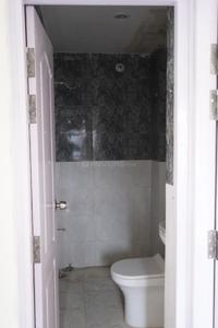 Bathroom Image of 475 Sq.ft 1 BHK Apartment / Flat for sale in Aftek Group Housing, Tindola Lucknow for Rs. 1800000