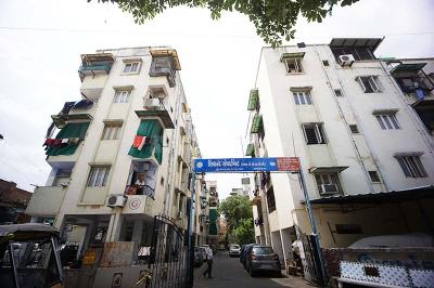 Image of 657 Sq.ft 1 BHK Apartment / Flat for sale in Shivanand Apartment, Ghatlodiya, Ahmedabad for Rs. 3800000