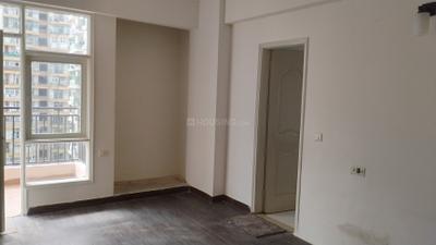 Bedroom Image of 1685 Sq.ft 3 BHK Apartment / Flat for rent in Exotica Eastern Court, Crossings Republik Ghaziabad for Rs. 22000