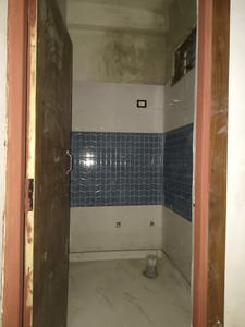 Common Bathroom Image of 800 Sq.ft 2 BHK Apartment / Flat for sale in Govindpuram Ghaziabad for Rs. 2665000