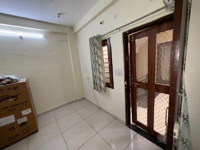 Bedroom Image of 700 Sq.ft 1 BHK Builder Floor for rent in Scheme 103 Indore for Rs. 13000