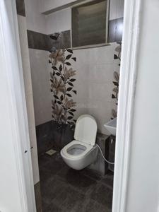 Bathroom Image of 1908 Sq.ft 3 BHK Apartment / Flat for rent in Palm Glory III, Sola Ahmedabad for Rs. 24000