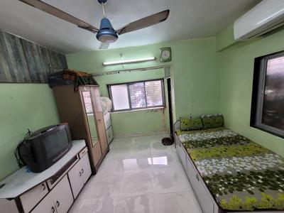 Bedroom Image of 550 Sq.ft 1 BHK Apartment / Flat for sale in Malad East Mumbai for Rs. 7500000