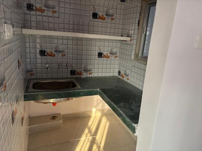 Kitchen Image of 1000 Sq.ft 1 RK Independent House for rent in Alambagh Lucknow for Rs. 7000