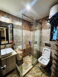 Bathroom Image of 1850 Sq.ft 3.5 BHK Apartment / Flat for sale in Sujjan Vihar, Sector 43 Gurgaon for Rs. 24000000