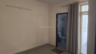 Bedroom Image of 1349 Sq.ft 3 BHK Apartment / Flat for rent in Gardenia Glory, Sector 46 Noida for Rs. 36000