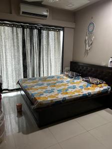 Bedroom Image of 950 Sq.ft 2 BHK Apartment / Flat for rent in Centrio Nx By Mj Shah, Chedda Nagar Mumbai for Rs. 70000