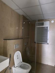 Common Bathroom Image of 2000 Sq.ft 4 BHK Apartment / Flat for rent in Runwal The Central Park, Chinchwad Pune for Rs. 75000