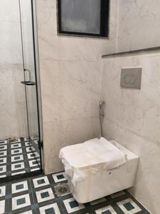 Common Bathroom One Image of 3200 Sq.ft 4 BHK Builder Floor for sale in Palam Vihar Gurgaon for Rs. 35000000