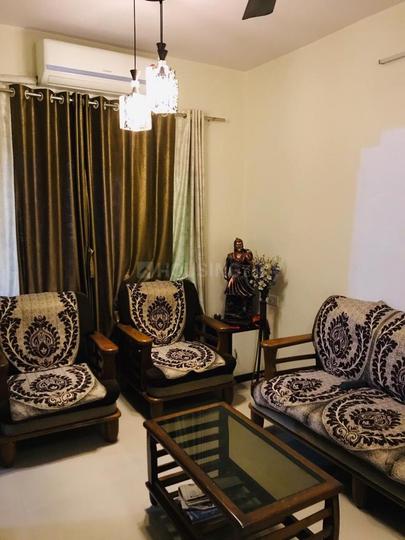 Hariom Pushp Saroj Main Image 1