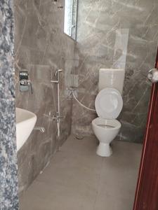Common Bathroom Image of 1149 Sq.ft 2 BHK Apartment / Flat for sale in Satpanth Kalash Serenity, Pushpak Nagar Navi Mumbai for Rs. 7699999