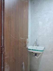 Common Bathroom Image of 980 Sq.ft 2 BHK Apartment / Flat for sale in GCM Gomati Apartment, Sector 49 Noida for Rs. 3900000