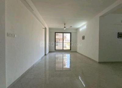 Living Room Image of 1680 Sq.ft 3 BHK Apartment / Flat for rent in Pal Gam Surat for Rs. 27000