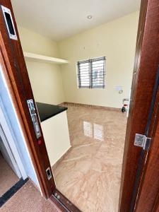 Bathroom Image of 240 Sq.ft 1 RK Penthouse for rent in Bommanahalli Bengaluru for Rs. 10000