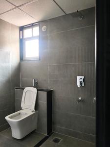 Common Bathroom Image of 1000 Sq.ft 2 BHK Apartment / Flat for rent in Sai Pleasure, Wakad Pune for Rs. 35000