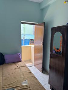Bedroom Image of Livin Nest PG in Navalur, Chennai