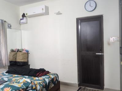 Bedroom Image of 1028 Sq.ft 3 BHK Apartment / Flat for rent in Sholinganallur Chennai for Rs. 35000