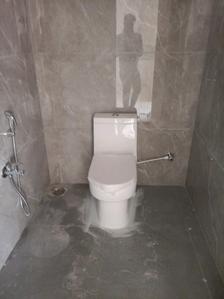 Common Bathroom Image of 1120 Sq.ft 2 BHK Apartment / Flat for rent in Ameerpet Hyderabad for Rs. 26800