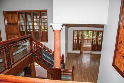 Kitchen Image of 4000 Sq.ft 5 BHK Independent House for sale in Vennala Kochi for Rs. 25000000