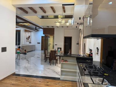Kitchen Image of 8000 Sq.ft 7 BHK Independent House for sale in Mugal Goa for Rs. 220000000