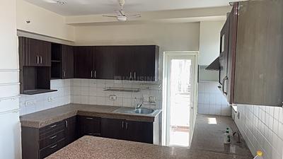 Kitchen Image of 2400 Sq.ft 3.5 BHK Apartment / Flat for sale in Raheja Atlantis, Sector 31 Gurgaon for Rs. 47000000