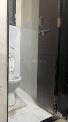 Bathroom Image of 550 Sq.ft 1 BHK Apartment / Flat for rent in Vastushree Adrina, Mundhwa Pune for Rs. 21000