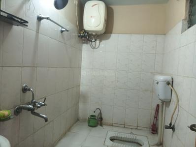 Bathroom Image of 1100 Sq.ft 2 BHK Builder Floor for rent in Ashok Kunj Ranchi for Rs. 12000