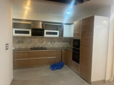 Kitchen Image of 2400 Sq.ft 4 BHK Builder Floor for rent in Uppal Southend, Sector 49 Gurgaon for Rs. 73000