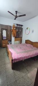 Bedroom Image of 950 Sq.ft 2 BHK Duplex for sale in Patparganj New Delhi for Rs. 12500000