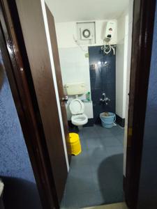 Bathroom Image of 1332 Sq.ft 2 BHK Apartment / Flat for sale in Koteshwar Ahmedabad for Rs. 6700000