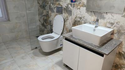 Bathroom Image of 3200 Sq.ft 4 BHK Apartment / Flat for rent in Beverly Golf Avenue, Sector 65 Mohali for Rs. 90000