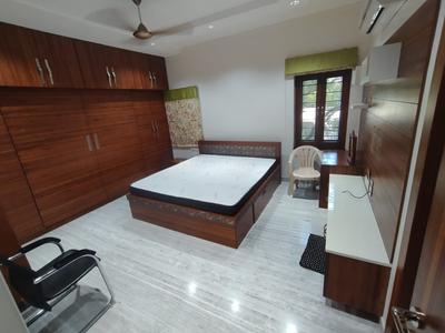 3.5 BHK Flat