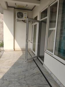 Balcony Image of 1800 Sq.ft 2 BHK Builder Floor for rent in Gomti Nagar Extension Lucknow for Rs. 28000