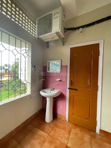Bathroom Image of 1000 Sq.ft 1 BHK Apartment / Flat for rent in Zoo Tiniali Guwahati for Rs. 19000
