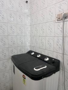 Bathroom Image of 200 Sq.ft 2 BHK Independent House for rent in Mansarovar Jaipur for Rs. 7000