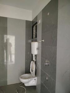 Marigold Common Bathroom 3