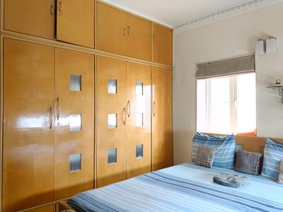 Bedroom Image of 1460 Sq.ft 3 BHK Apartment / Flat for sale in Ballygunge Kolkata for Rs. 17500000