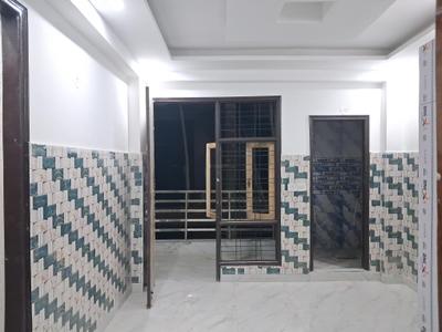 Living Room Image of 1050 Sq.ft 2 BHK Apartment / Flat for sale in Sector 49 Noida for Rs. 4100000