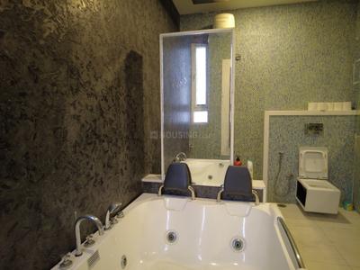 Image of 18000 Sq.ft 12 BHK Independent House for sale in Pedda Waltair, Visakhapatnam for Rs. 310000000