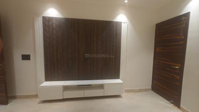 Bedroom Image of 1620 Sq.ft 3 BHK Builder Floor for sale in Azadpur New Delhi for Rs. 28000000