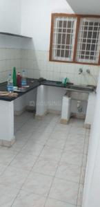 Kitchen Image of 735 Sq.ft 2 BHK Apartment / Flat for rent in  Prashanth Manor, Vadapalani Chennai for Rs. 15000
