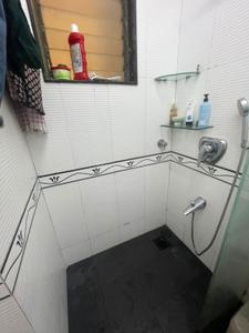 Bathroom Image of 950 Sq.ft 2 BHK Apartment / Flat for rent in Lake Home Complex, Andheri East Mumbai for Rs. 83000