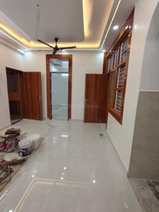 Hall Image of 1290 Sq.ft 2.5 BHK Apartment / Flat for sale in Mahagun Moderne, Sector 78 Noida for Rs. 17800000