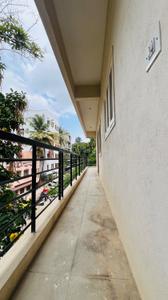 Balcony Image of 600 Sq.ft 1 BHK Builder Floor for rent in Domlur Layout Bengaluru for Rs. 25500