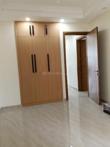 Bedroom Image of 1440 Sq.ft 3 BHK Builder Floor for rent in Swaraj Homes RWA Chittaranjan Park Block K, Chittaranjan Park New Delhi for Rs. 100000