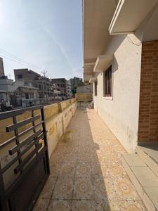 Balcony Image of 900 Sq.ft 2 BHK Independent House for rent in Vavol Gandhinagar for Rs. 14000