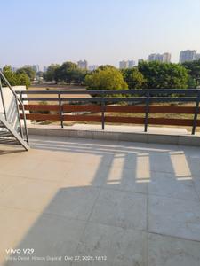 Balcony Image of 2003 Sq.ft 4 BHK Villa for rent in Ganesh Exotica Bungalows, Vaishno Devi Circle Ahmedabad for Rs. 35000