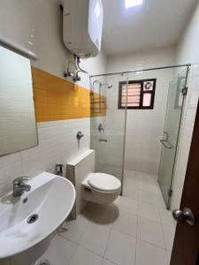 Image of 2000 Sq.ft 3 BHK Apartment / Flat for rent in Cooke Town, Bengaluru for Rs. 120000