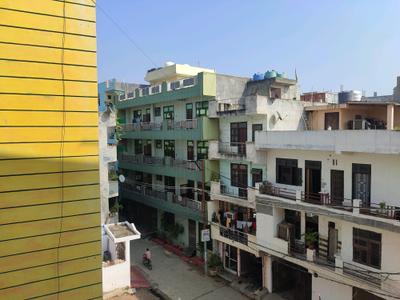 Bedroom One Image of 1470 Sq.ft 3 BHK Apartment / Flat for sale in Govindpuram Ghaziabad for Rs. 8000000