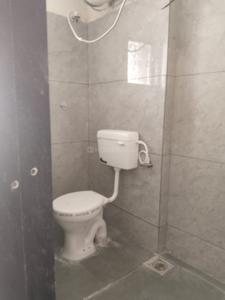 Bathroom Image of 1100 Sq.ft 2 BHK Apartment / Flat for rent in Ganesh Peth Pune for Rs. 21000